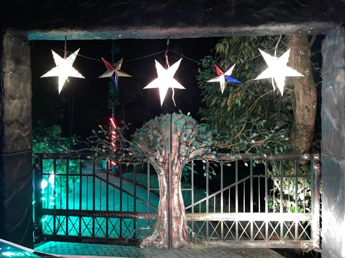 הוילה מדיקרי Rai'S Coorg Cave House מראה חיצוני תמונה