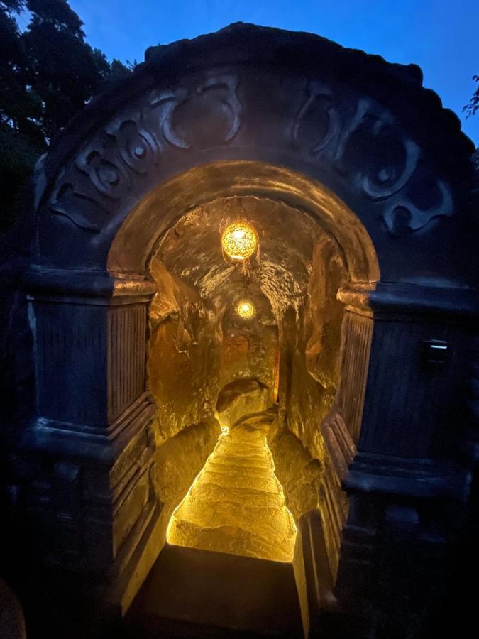 הוילה מדיקרי Rai'S Coorg Cave House מראה חיצוני תמונה