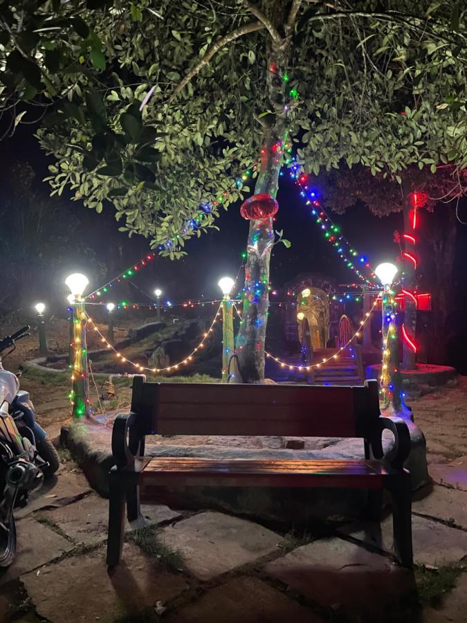 הוילה מדיקרי Rai'S Coorg Cave House מראה חיצוני תמונה
