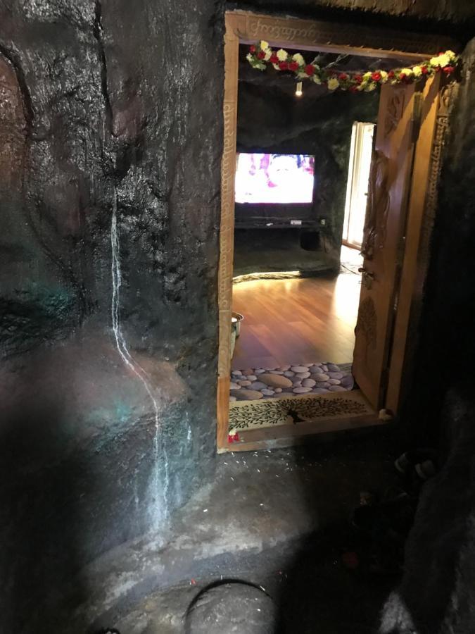 הוילה מדיקרי Rai'S Coorg Cave House מראה חיצוני תמונה